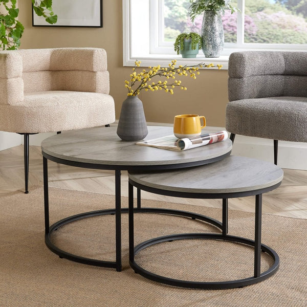 Oakmere Round Nest of 2 Tables